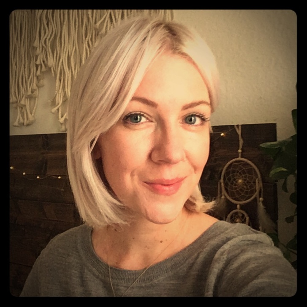 Meet your Posher, Christin